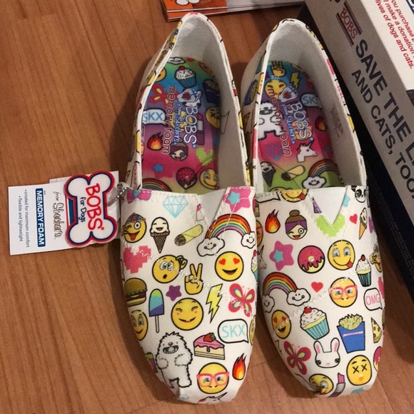 New women Bobs Skechers emoji memory foam sneakers - Picture 2 of 7